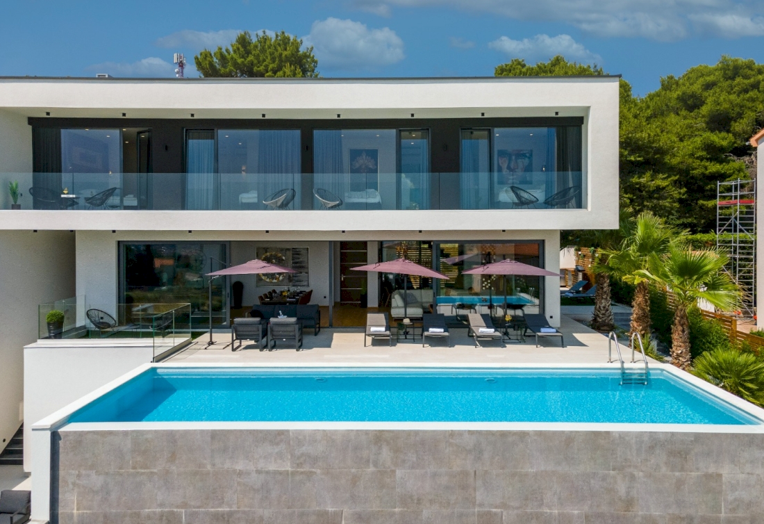 Luxury villa with private pool - Pula, Istria