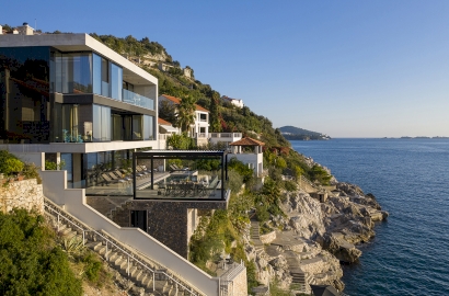 Waterfront properties: Luxury living by the sea