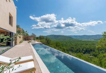 Outstanding villa with breathtaking panorama view in secluded area
