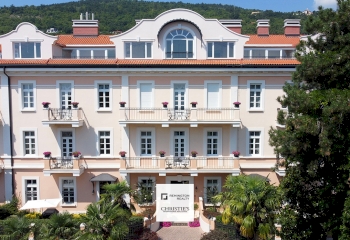 Apartment with sea view in a historic villa - Opatija Riviera